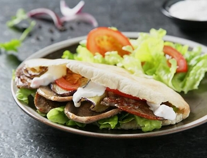 Pita rellena de berenjena Pita rellena de berenjena